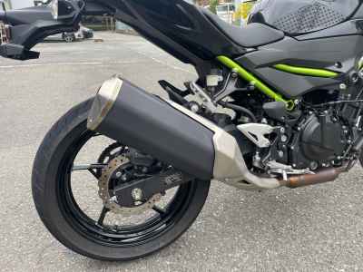 Kawasaki Z400 2022