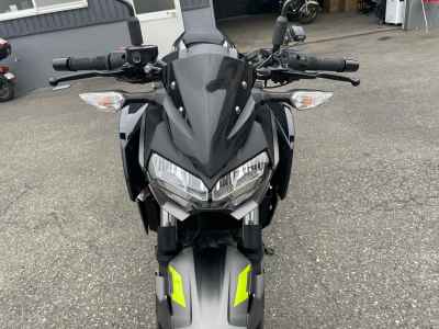 Kawasaki Z400 2022