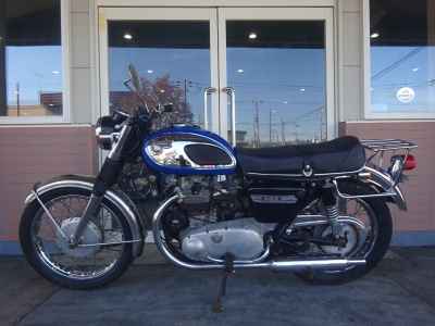 Kawasaki W1