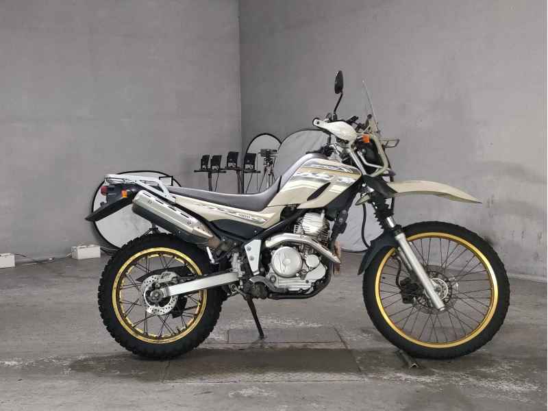 Yamaha XT250 Serow