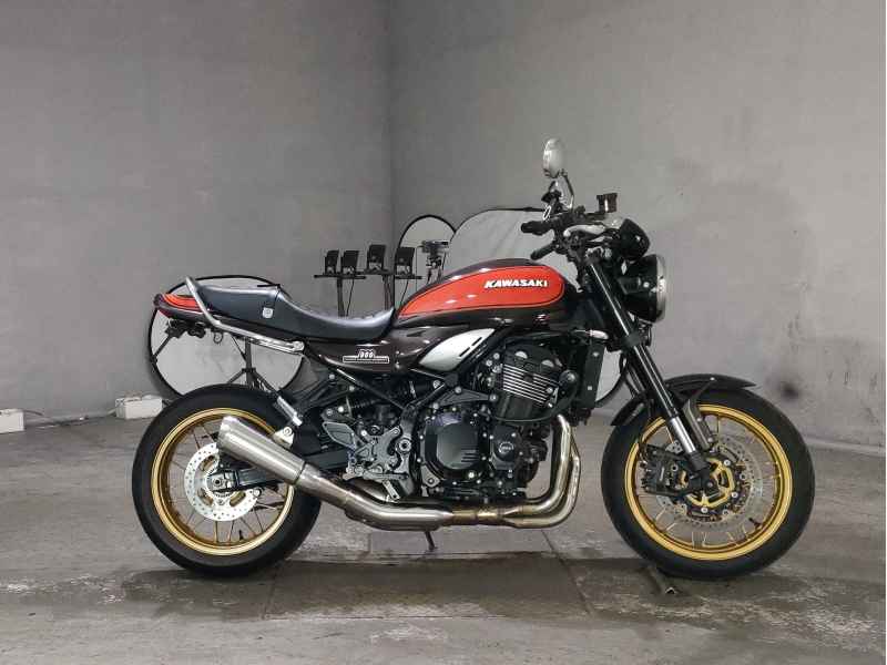 Kawasaki Z900RS 2022