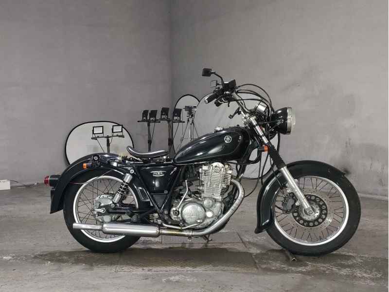 Yamaha SR400 2015