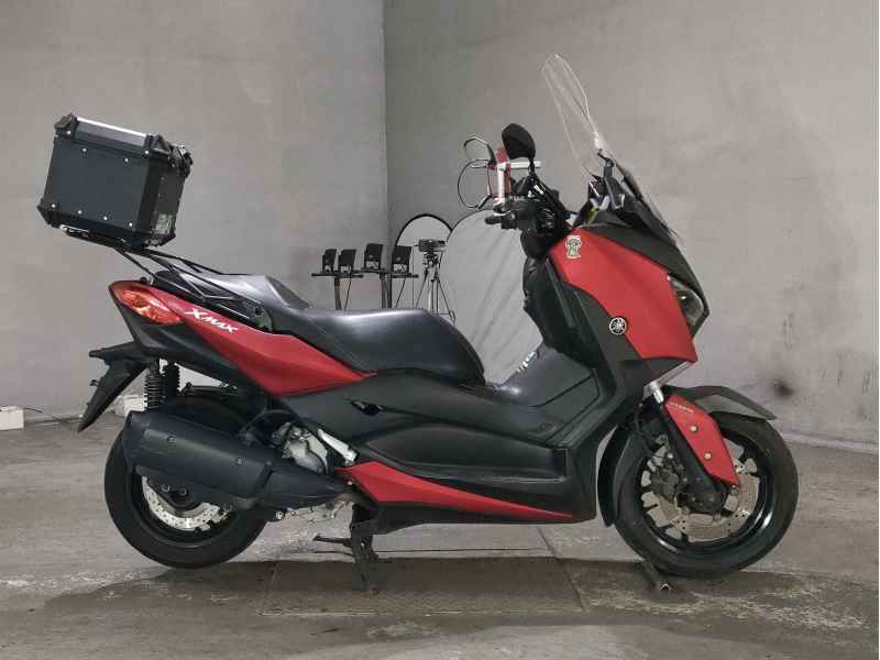 Yamaha XMAX 250