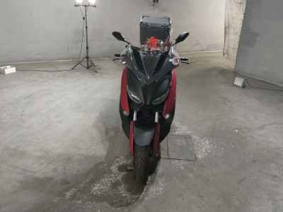 Yamaha XMAX 250