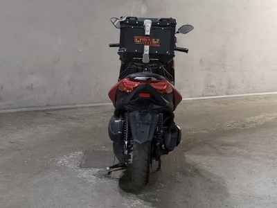 Yamaha XMAX 250