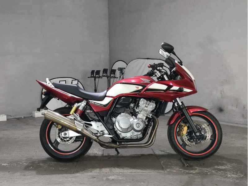 Honda CB400 Super Boldor 2013