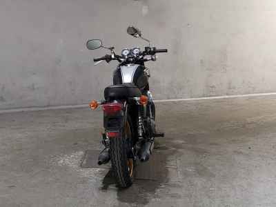 Kawasaki W800 2011