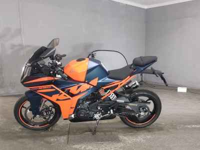 KTM RC 390 2025