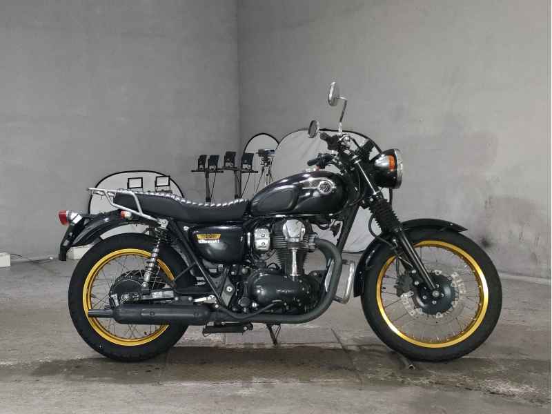 Kawasaki W800 2012