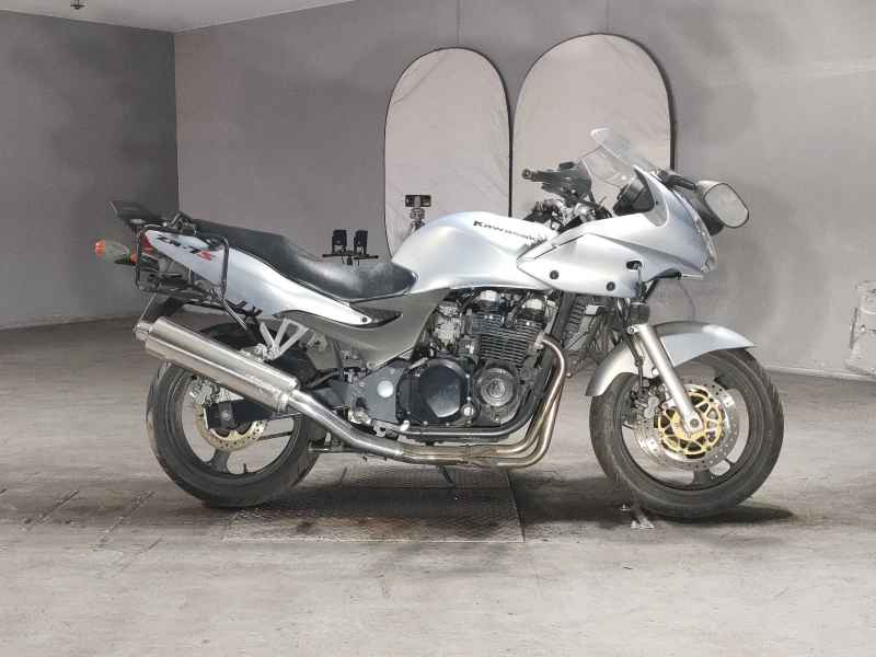 Kawasaki ZR-7
