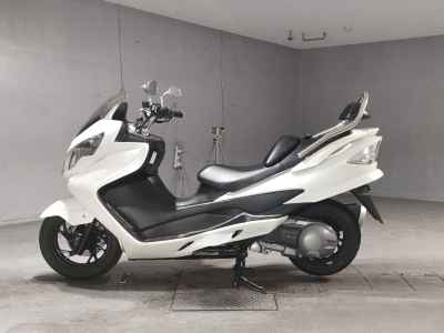 Suzuki Skywave 250S