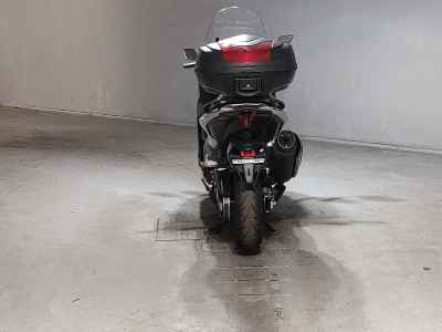 Yamaha TMAX 560 2025