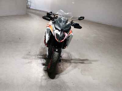 KTM 1290 Super Duke GT 2019