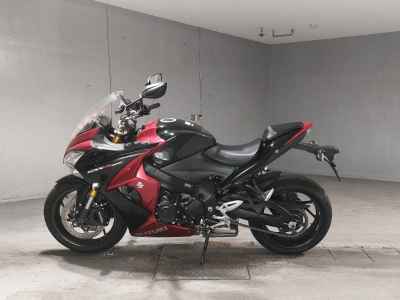 Suzuki GSX-S1000F 2016