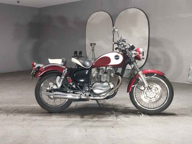Kawasaki Estrella