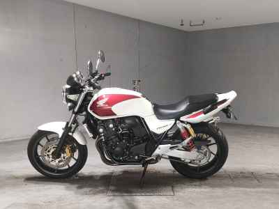 Honda CB400SFV 2016