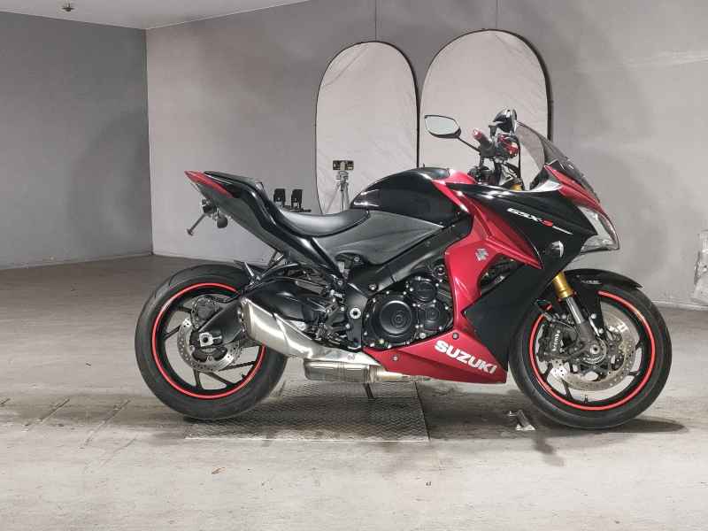 Suzuki GSX-S1000F 2017