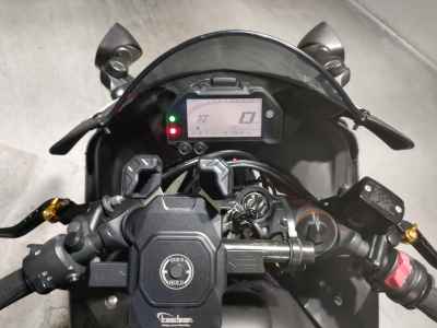 Yamaha YZF-R25
