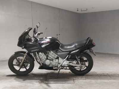 Honda VT250F Xelvis