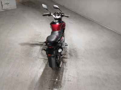 Suzuki GSR250