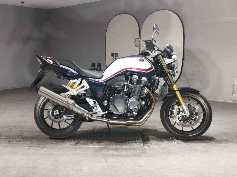 Honda CB1300SF 2021