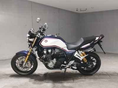 Honda CB1300SF 2021