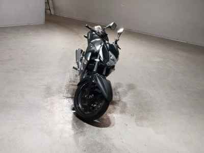 Suzuki GSR250