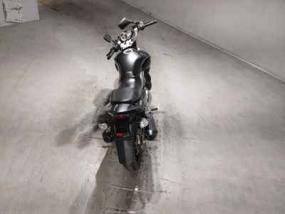 Suzuki GSR250