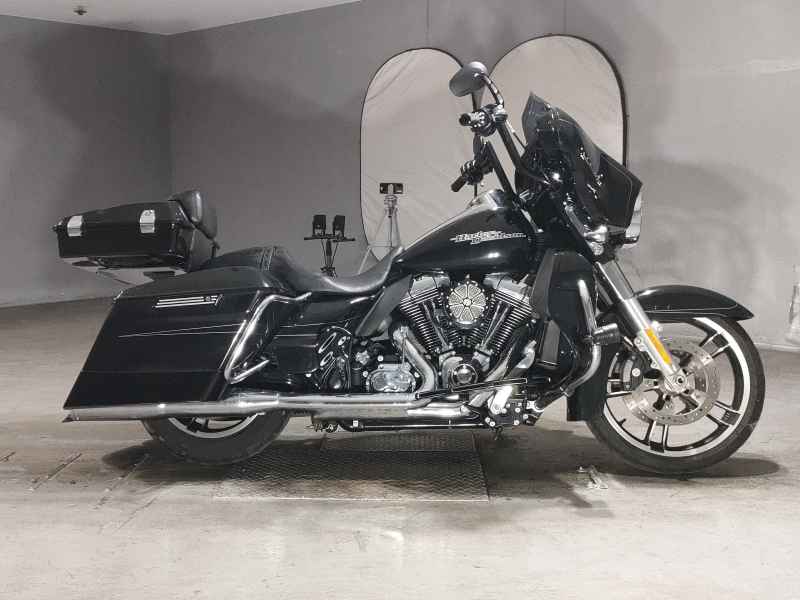 Harley-Davidson Street Glide FLHXS1690 2015