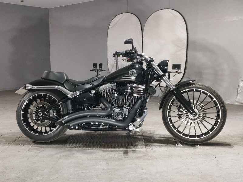 Harley-Davidson Breakout FXSB1690 2017