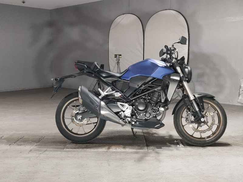 Honda CB250R 2019