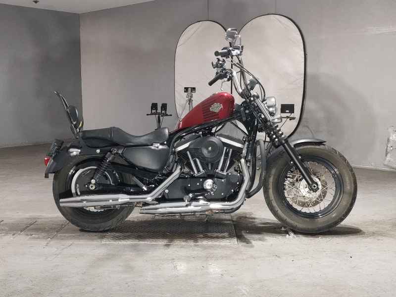 Harley-Davidson Sportster Custom XL1200C 2013