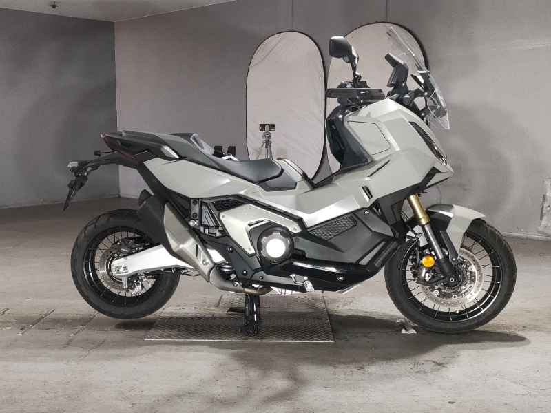 Honda X-Adv 750 2025