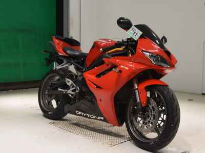 Triumph Daytona 675 2011