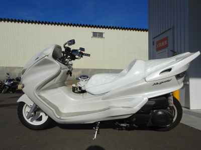 Yamaha Majesty 250
