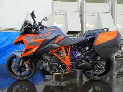 KTM 1290 Super Duke GT 2024