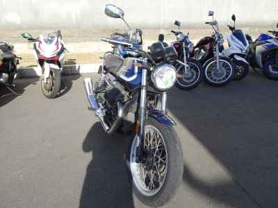 Moto Guzzi V7 Special 2023