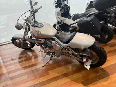 Honda Magna 250