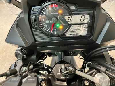 Suzuki V-Strom 650 2025