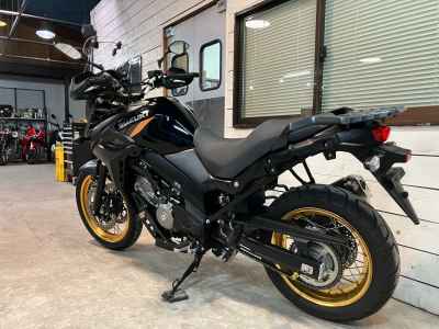 Suzuki V-Strom 650 2025