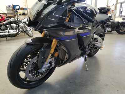 Yamaha YZF-R1M 2024