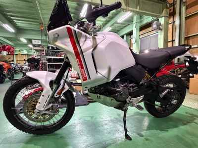 Ducati DesertX 2024