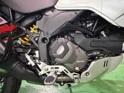 Ducati DesertX 2024