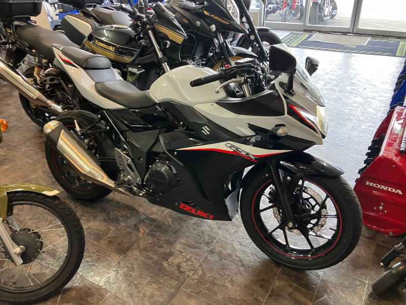 Suzuki GSX250R