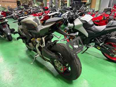 Ducati Streetfighter V2 2023