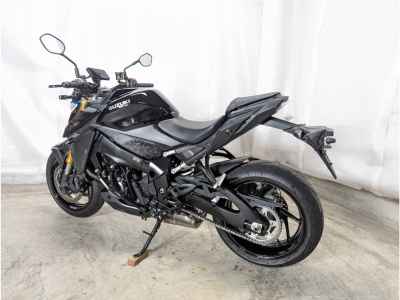 Suzuki GSX-S1000 2025