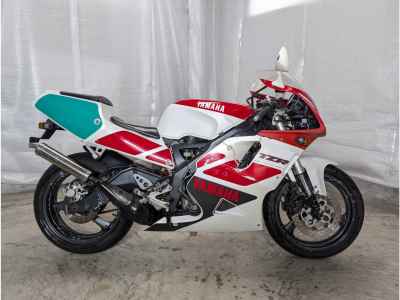 Yamaha TZR250R