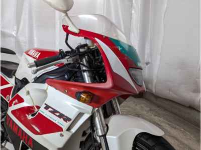 Yamaha TZR250R
