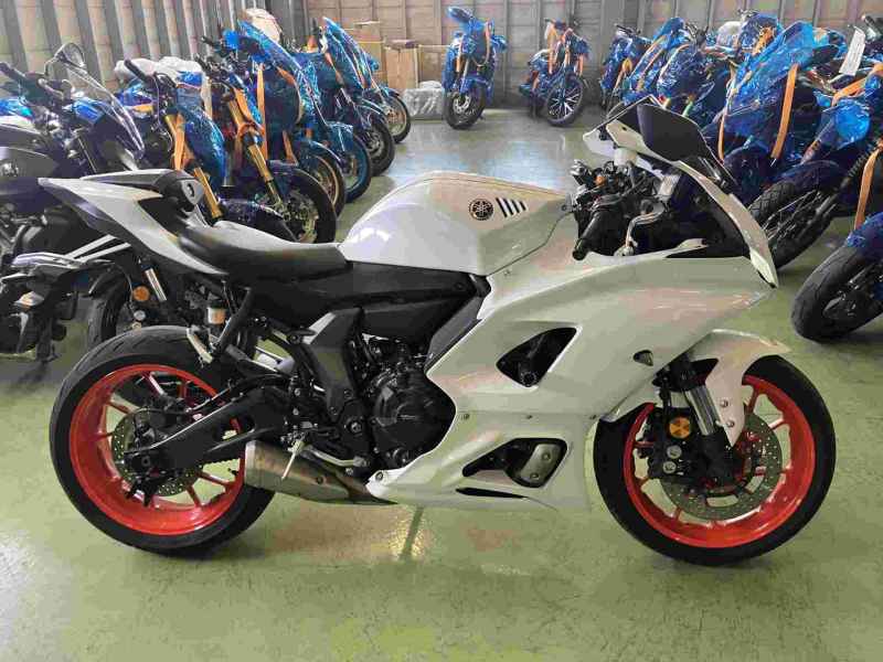 Yamaha YZF-R7 2023