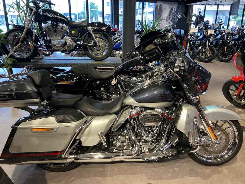 Harley-Davidson Street Glide FLHXSE1920 CVO 2019